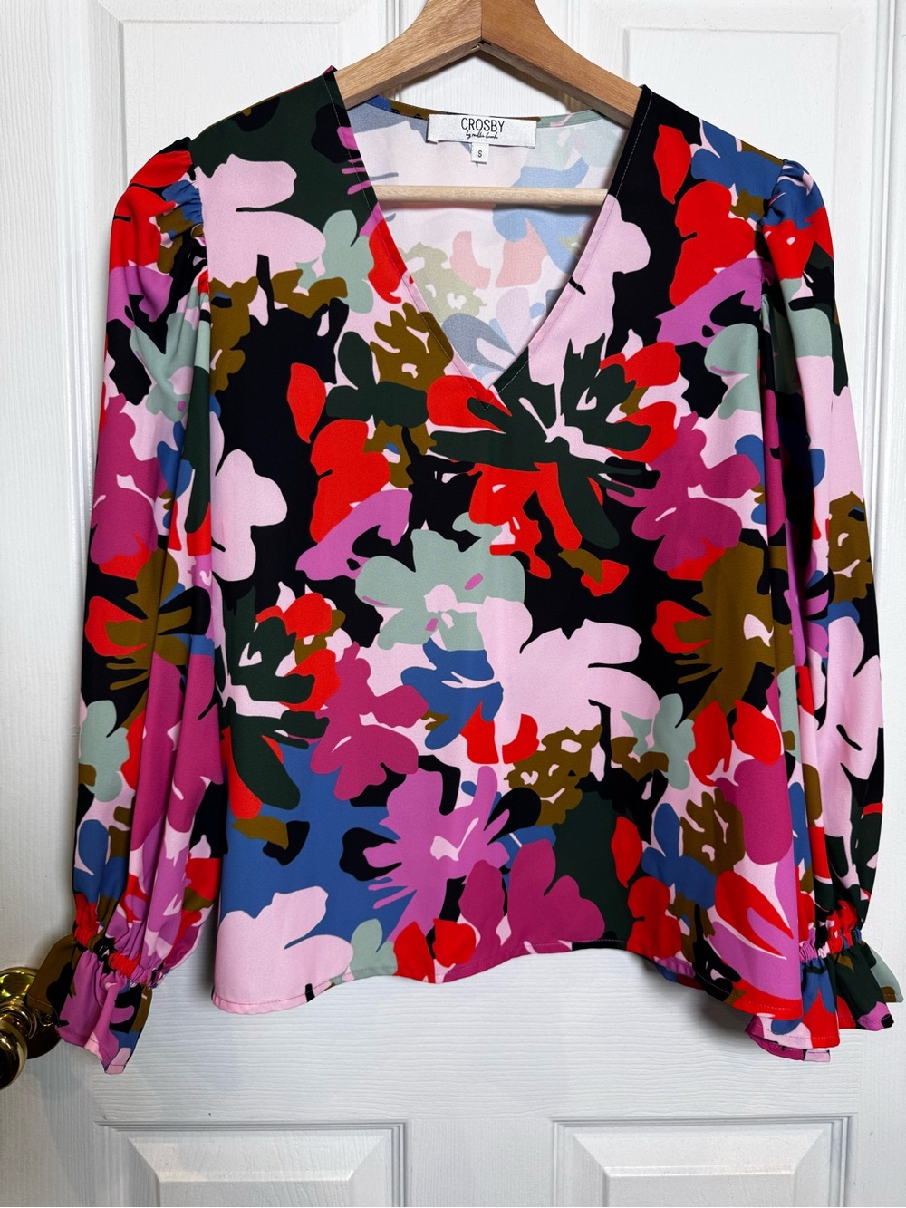 Crosby by Mollie Burch Floral Puff Sleeve V-Neck Blouse Size Small Colorful